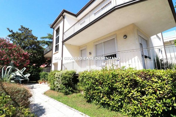 casa indipendente in vendita a Desenzano del Garda