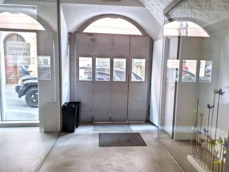 negozio in vendita a Desenzano del Garda