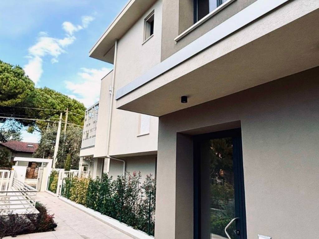 appartamento in vendita a Desenzano del Garda