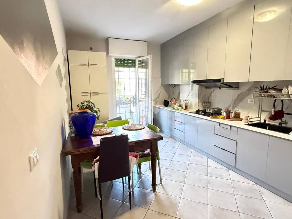 appartamento in vendita a Desenzano del Garda