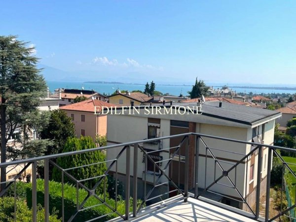 appartamento in vendita a Desenzano del Garda