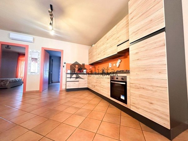 appartamento in vendita a Desenzano del Garda in zona Vaccarolo