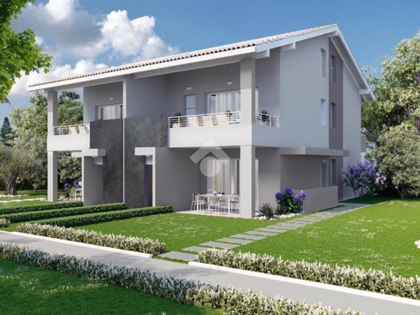 appartamento in vendita a Desenzano del Garda in zona Rivoltella