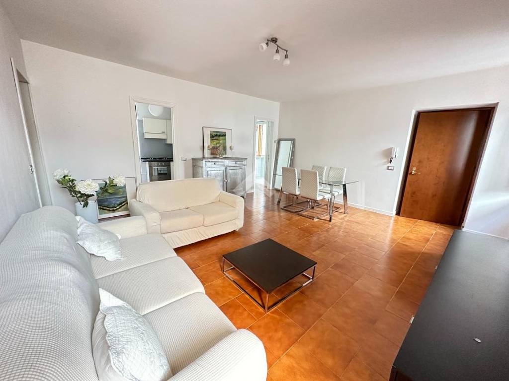 appartamento in vendita a Desenzano del Garda