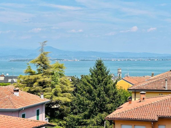 appartamento in vendita a Desenzano del Garda