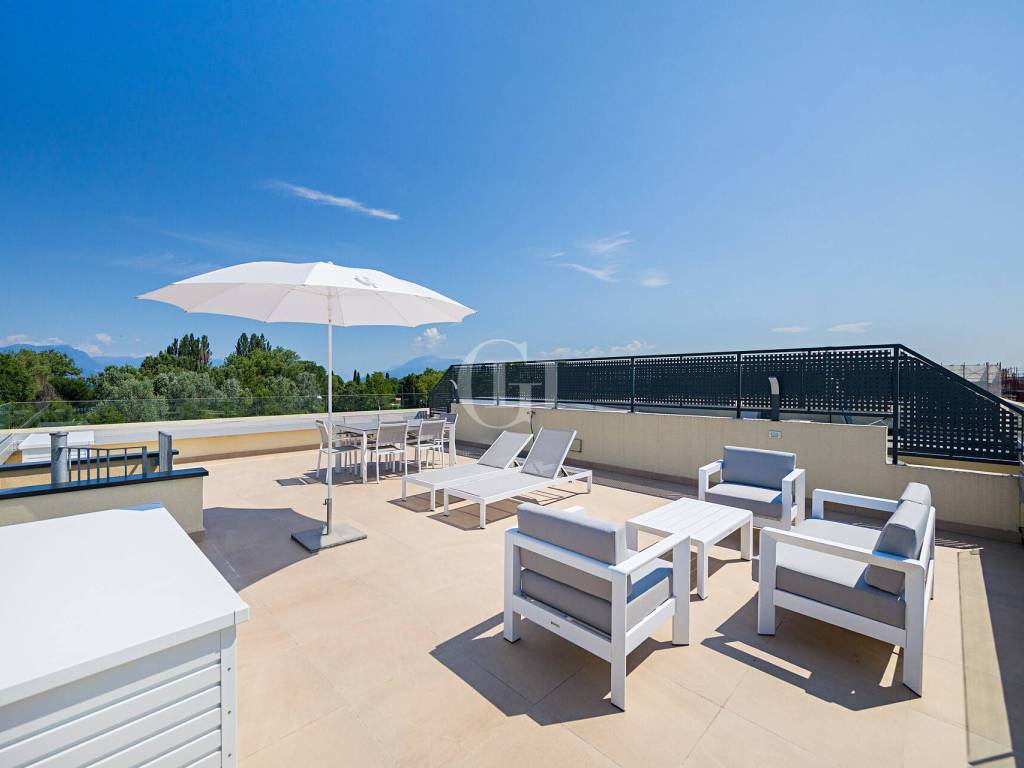 appartamento in vendita a Desenzano del Garda