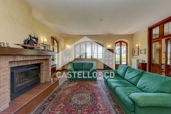 casa indipendente in vendita a Desenzano del Garda