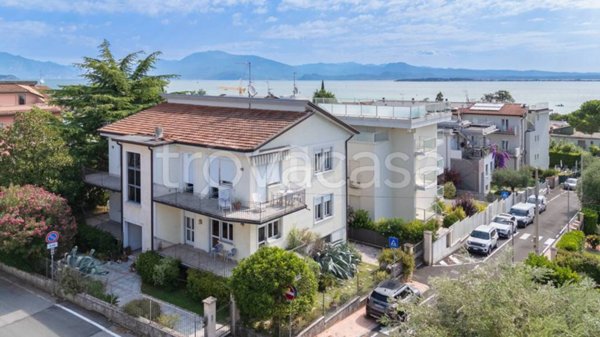 casa indipendente in vendita a Desenzano del Garda