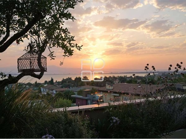 appartamento in vendita a Desenzano del Garda
