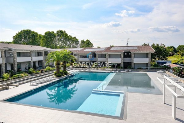 appartamento in vendita a Desenzano del Garda in zona Rivoltella