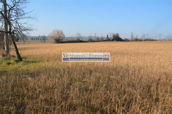 casa indipendente in vendita a Desenzano del Garda in zona Rivoltella