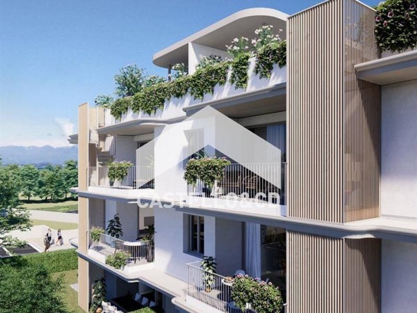 appartamento in vendita a Desenzano del Garda in zona Rivoltella