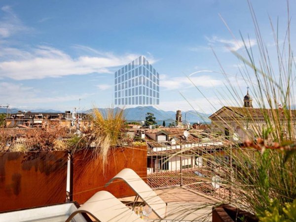 appartamento in vendita a Desenzano del Garda