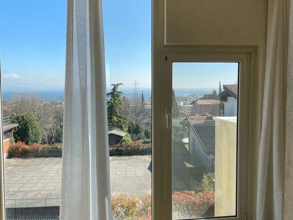 appartamento in vendita a Desenzano del Garda