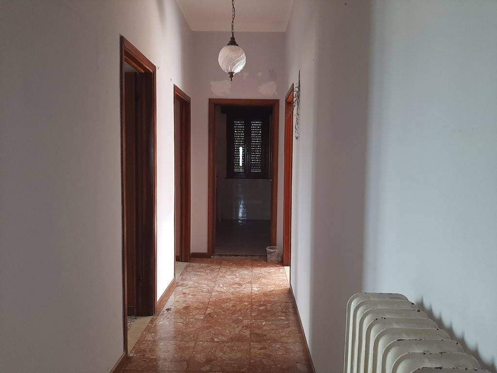 casa indipendente in vendita a Desenzano del Garda in zona Rivoltella