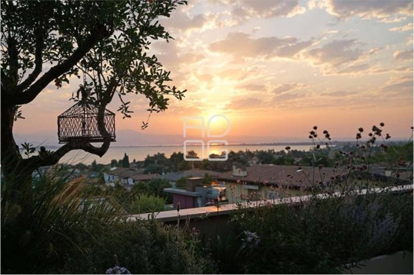 appartamento in vendita a Desenzano del Garda