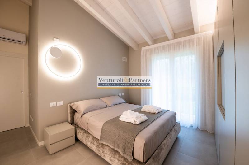 appartamento in vendita a Desenzano del Garda