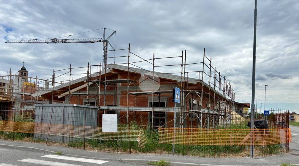casa indipendente a Desenzano del Garda in zona San Martino della Battaglia