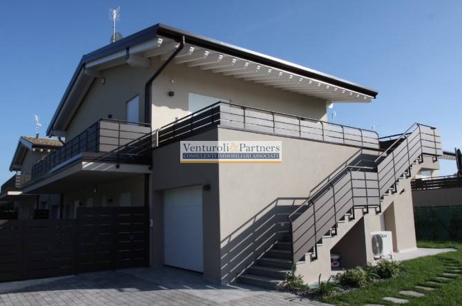 appartamento in vendita a Desenzano del Garda