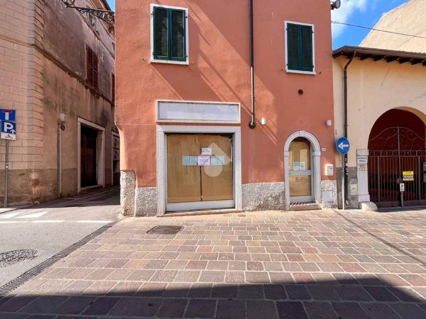 negozio in vendita a Desenzano del Garda