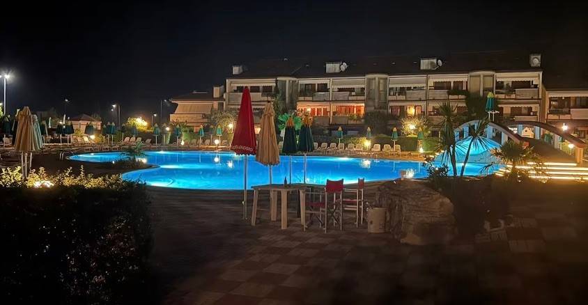 casa indipendente in vendita a Desenzano del Garda in zona Rivoltella