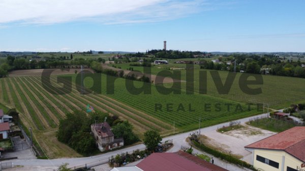 attico in vendita a Desenzano del Garda in zona San Martino della Battaglia