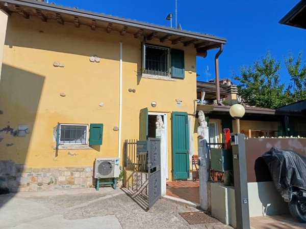 appartamento in vendita a Desenzano del Garda