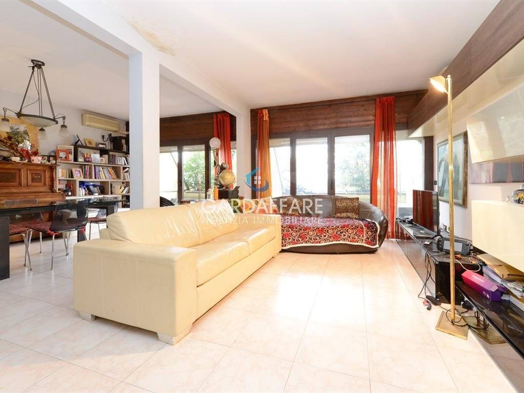 appartamento in vendita a Desenzano del Garda