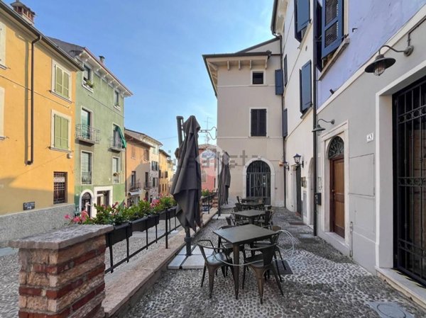 villa in vendita a Desenzano del Garda