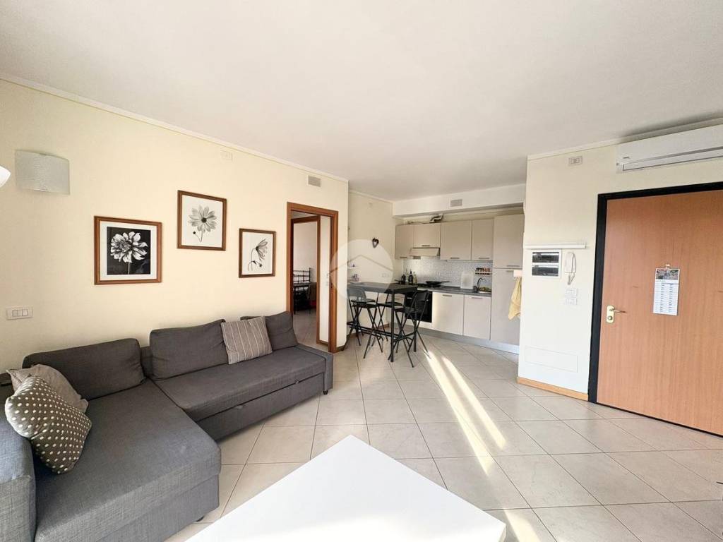 appartamento in vendita a Desenzano del Garda