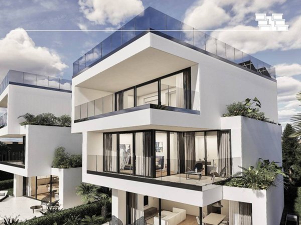 appartamento in vendita a Desenzano del Garda in zona Rivoltella
