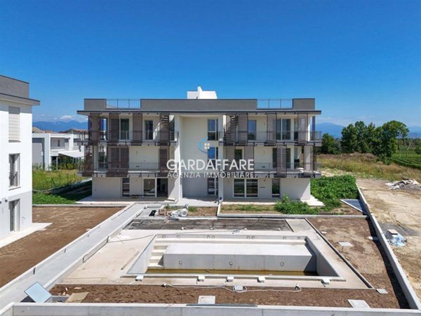 appartamento in vendita a Desenzano del Garda in zona Rivoltella