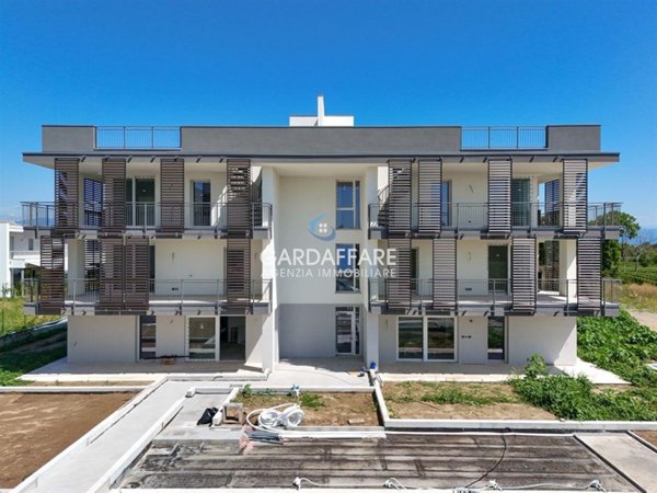 appartamento in vendita a Desenzano del Garda in zona Rivoltella