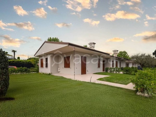 casa indipendente in vendita a Desenzano del Garda