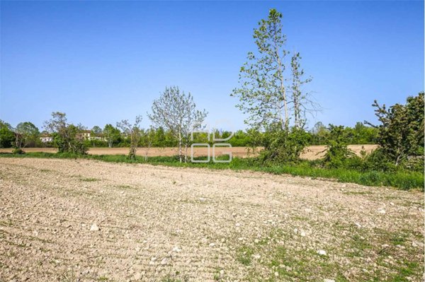 terreno agricolo in vendita a Desenzano del Garda in zona Rivoltella