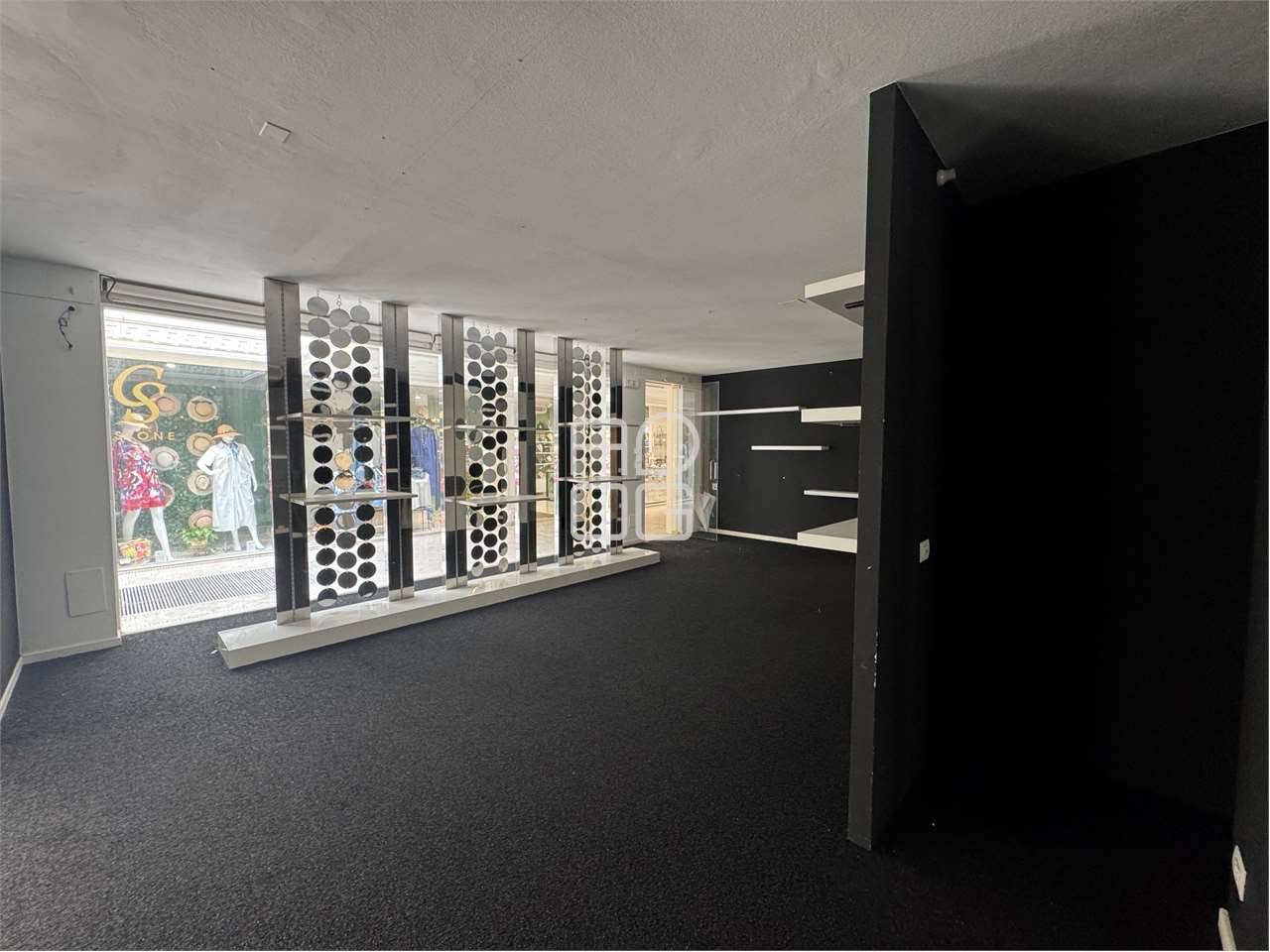 negozio in vendita a Desenzano del Garda