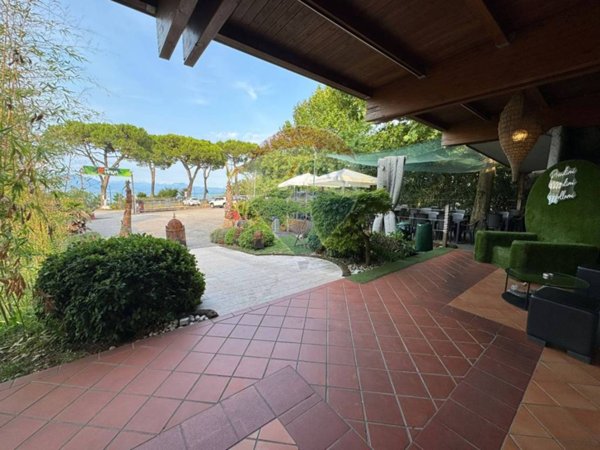 negozio in vendita a Desenzano del Garda