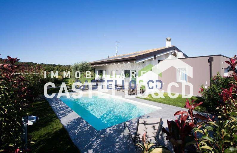 casa indipendente in vendita a Desenzano del Garda