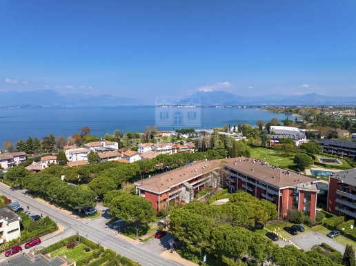 appartamento in vendita a Desenzano del Garda