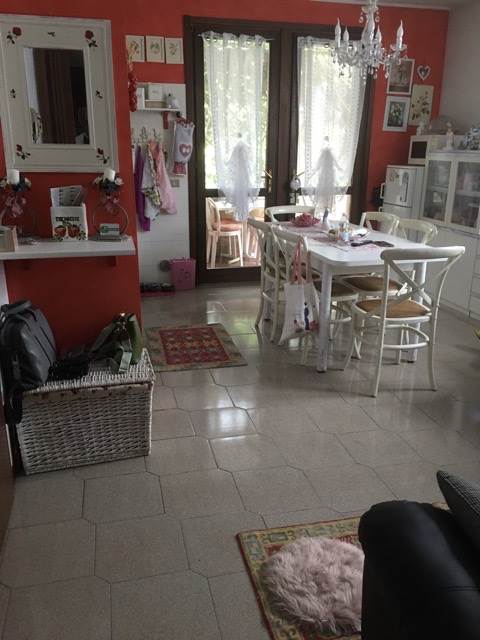 appartamento in vendita a Desenzano del Garda in zona Rivoltella