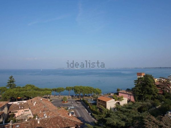 appartamento in vendita a Desenzano del Garda