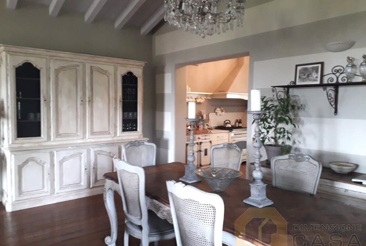 casa indipendente in vendita a Desenzano del Garda