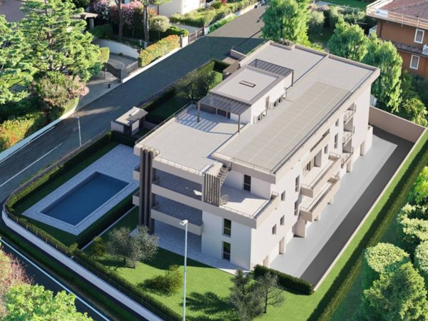 appartamento in vendita a Desenzano del Garda in zona Rivoltella