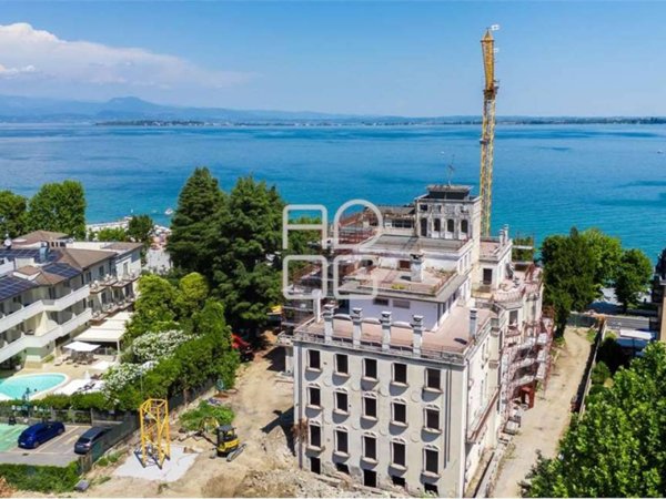 appartamento in vendita a Desenzano del Garda