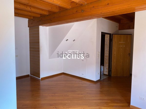 appartamento in vendita a Desenzano del Garda