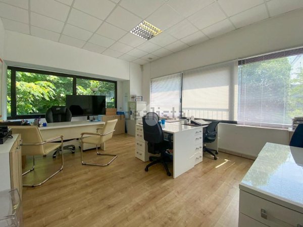 ufficio in vendita a Desenzano del Garda
