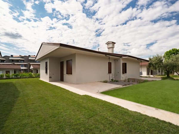 negozio in vendita a Desenzano del Garda