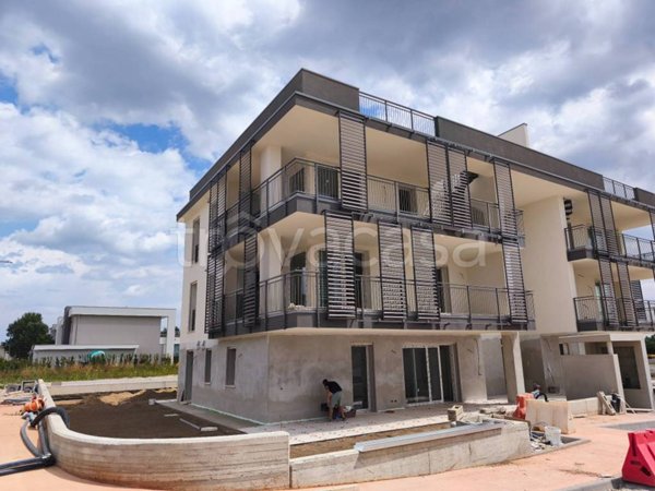 appartamento in vendita a Desenzano del Garda in zona Rivoltella