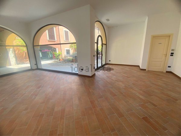 ufficio in vendita a Desenzano del Garda