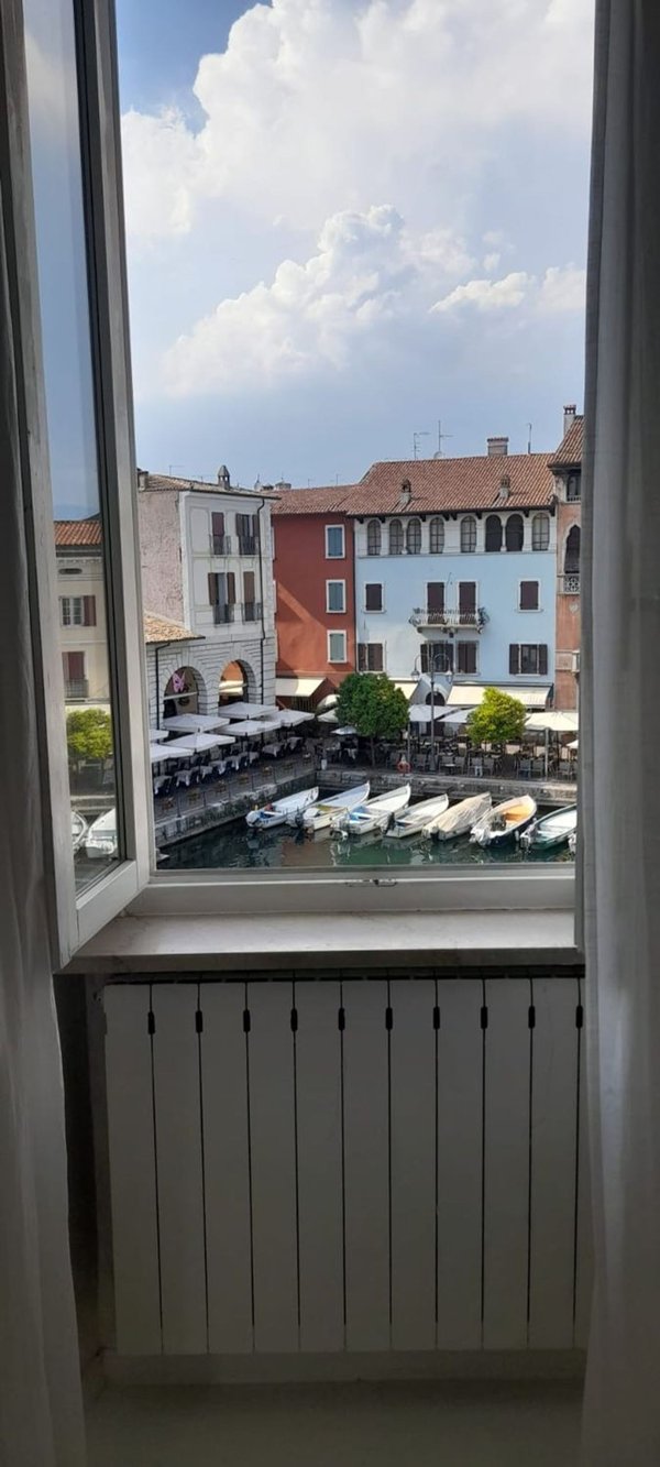 appartamento in vendita a Desenzano del Garda